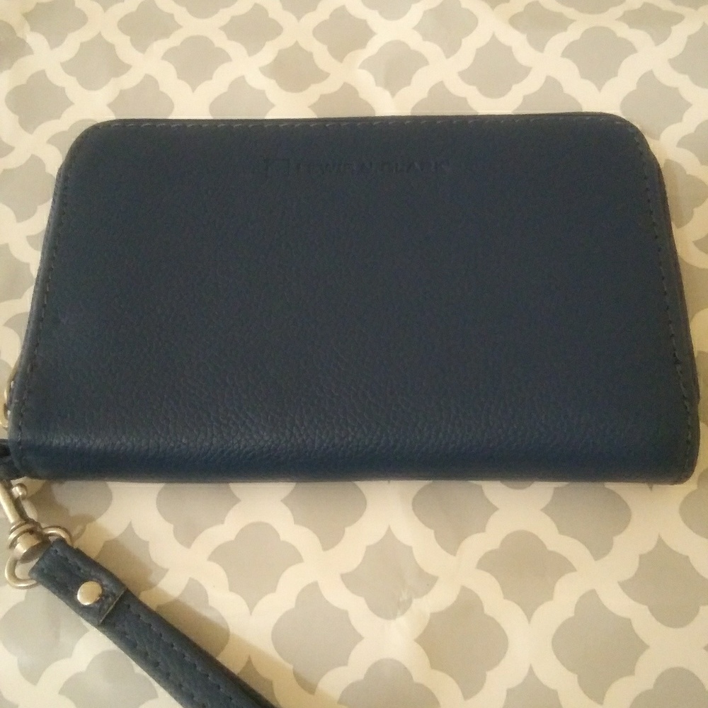 Lewis and clark wristlet